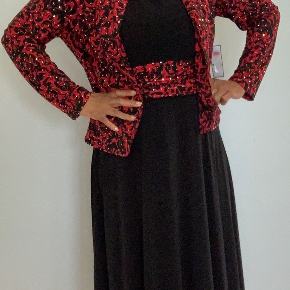 Meet your Posher, Stephanie - Picture 2 of 7